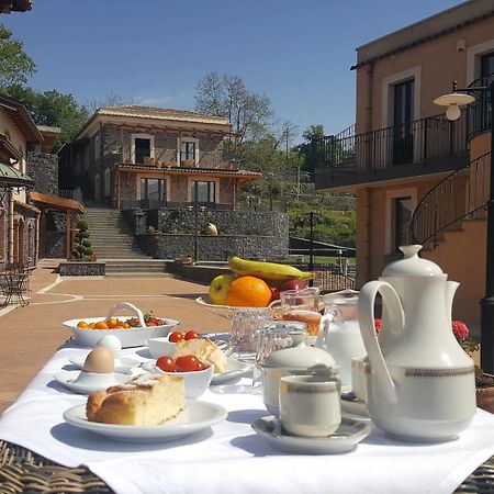 منزل الضيف زافيرانا إتنيا  في Antico Borgo Petralia المظهر الخارجي الصورة