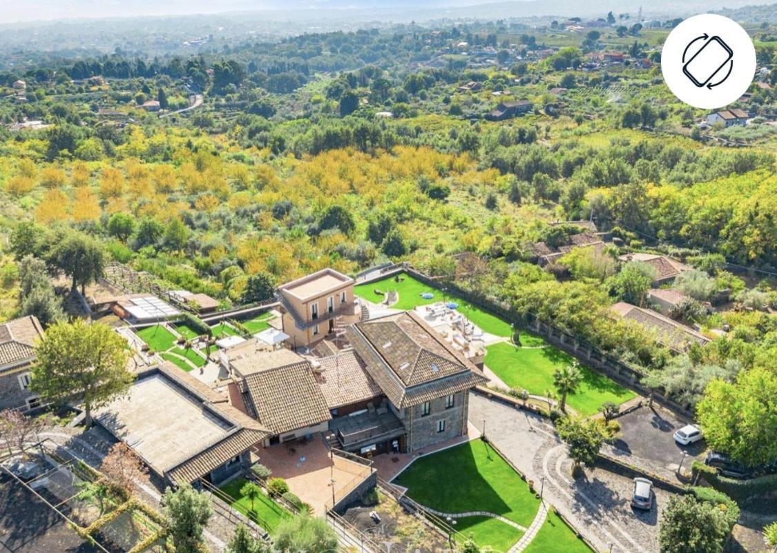 منزل الضيف زافيرانا إتنيا  في Antico Borgo Petralia المظهر الخارجي الصورة