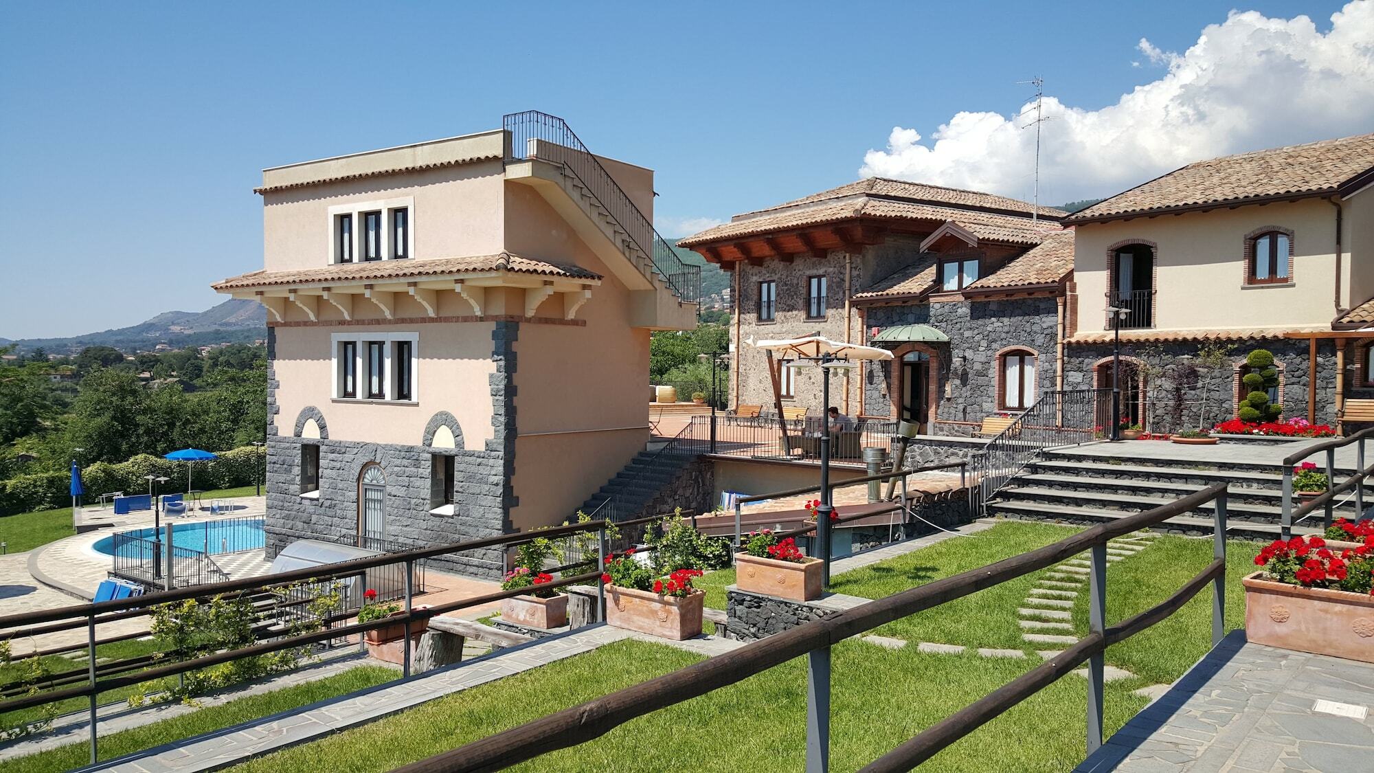 منزل الضيف زافيرانا إتنيا  في Antico Borgo Petralia المظهر الخارجي الصورة